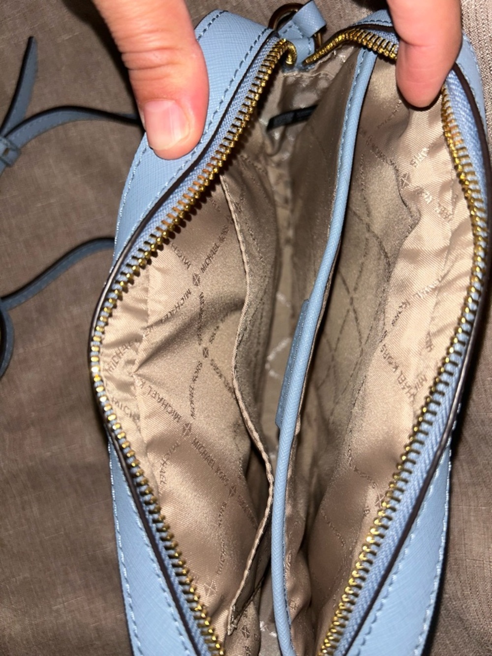 NWOT Michael Kors Light Blue Jet Set Saffiano Crossbody Bag with Chain Accent - Picture 3 of 3